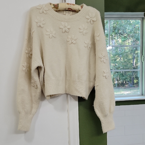 Jessica Simpson Cream Floral Sweater - Picture 1 of 6